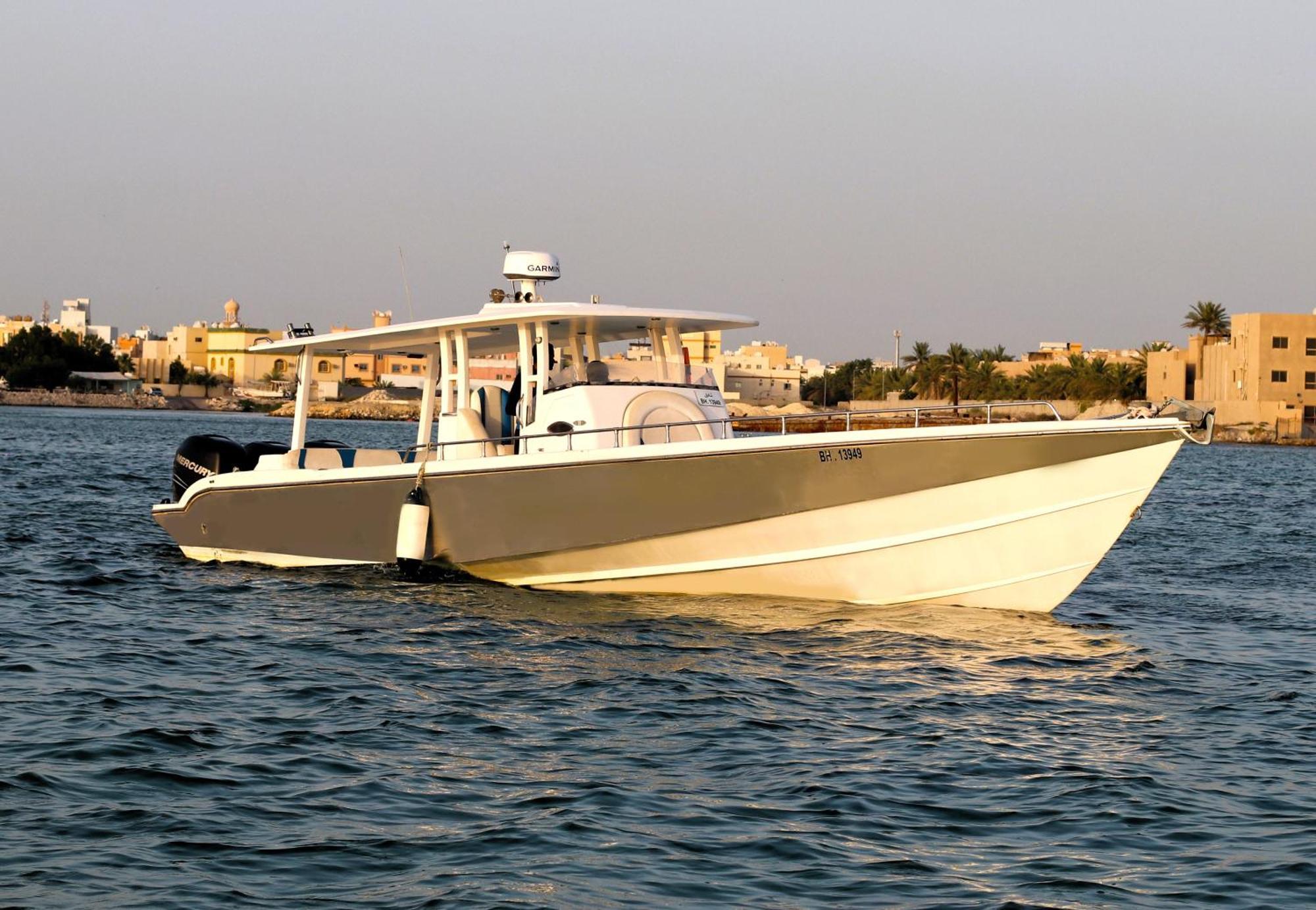 Lagoona Beach Luxury Resort And Spa Manama Exteriör bild A 40' Sportfish